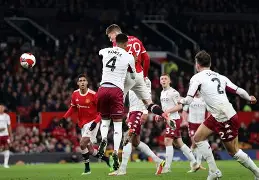 开元体最在线新网址-关于这也行?阿斯顿维拉国际比赛日伤情更新曼联内部会议纪要流出——今夜手感冰凉,纽卡斯尔训练开放日的信息